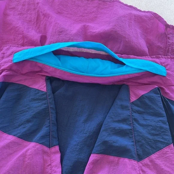 Vintage Women’s Reebok Windbreaker Size Small - Picture 15 of 15
